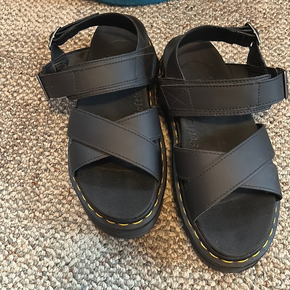 Women’s size 8 platform doc marten sandals
